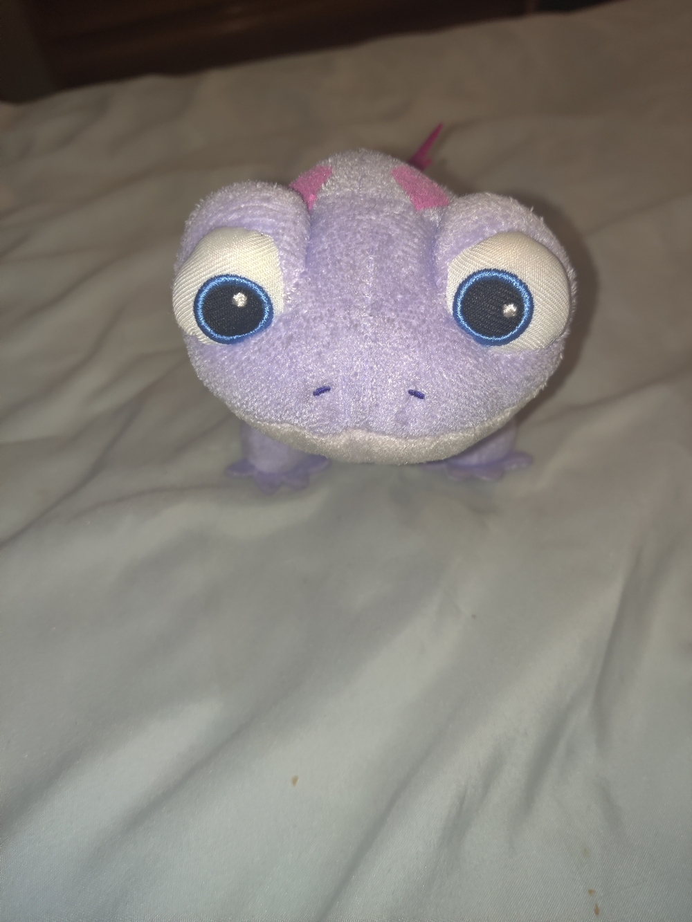 Disney Frozen Purple Bruni Walk & Glow Fire Spirit Lizard Salamander Plush Works